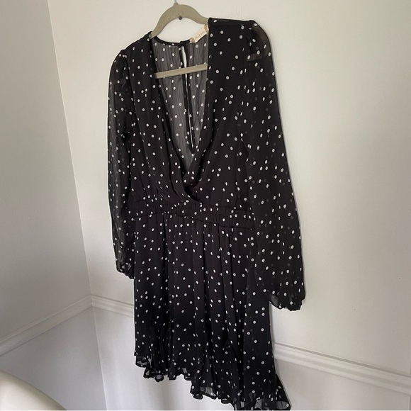 Alter’d State Polka Dot White Black Long Sleeve Ruffle Dresss Sz Medium - Picture 6 of 8